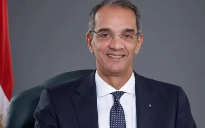 إعلان وزير الاتصالات: 10 ملايين هاتف محمول مصري محليًا في 2025